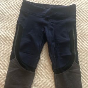 Alo yoga capri pants